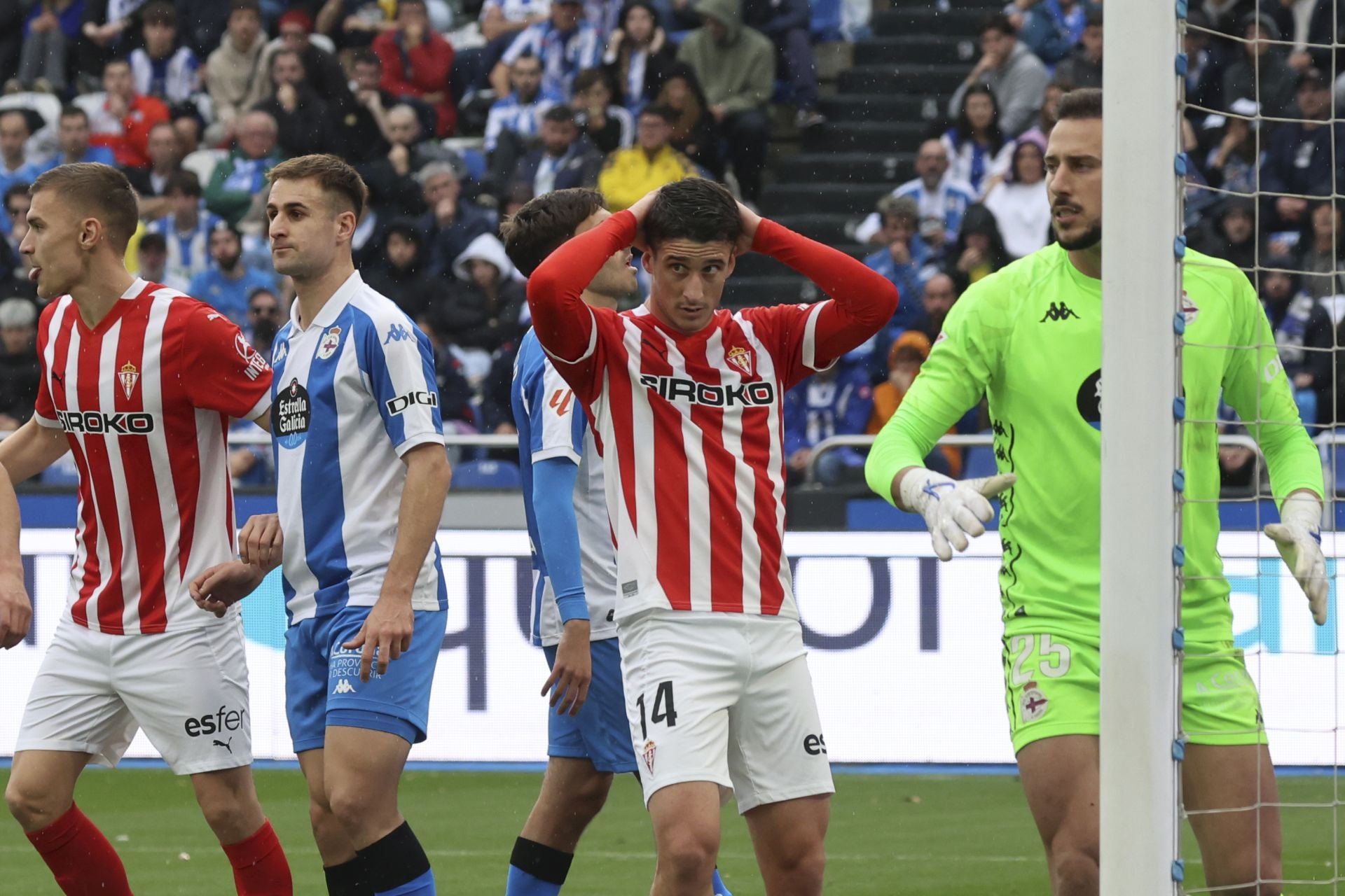 Las mejores imágenes del Deportivo de la Coruña - Sporting de Gijón