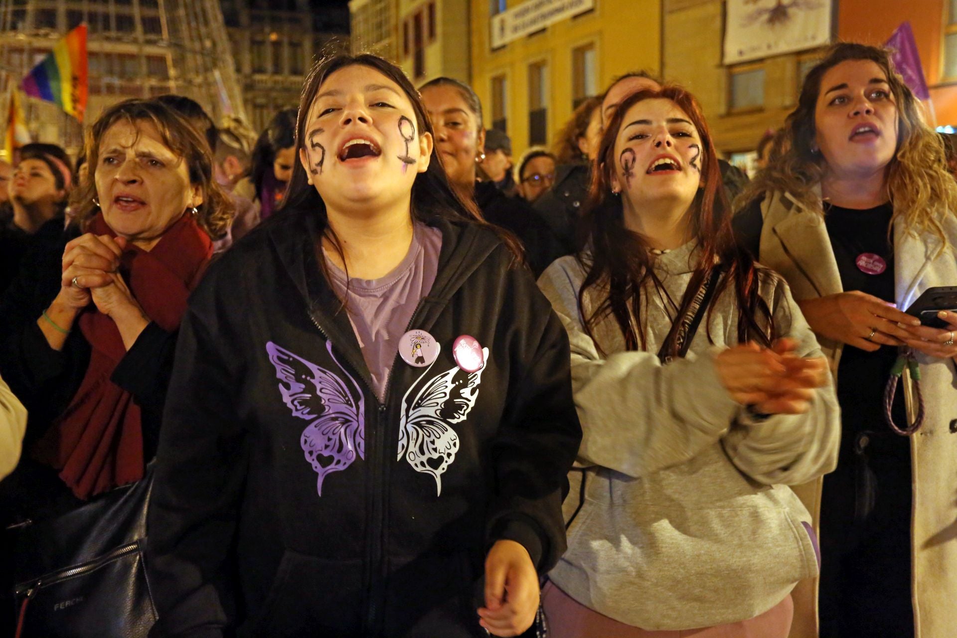 Las calles de Oviedo se llenan por la eliminación de la violencia contra las mujeres