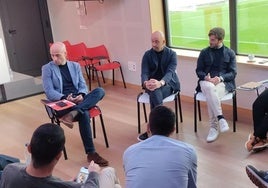 David Guerra, Óscar Garro y Gerardo García, durante el encuentro con periodistas.