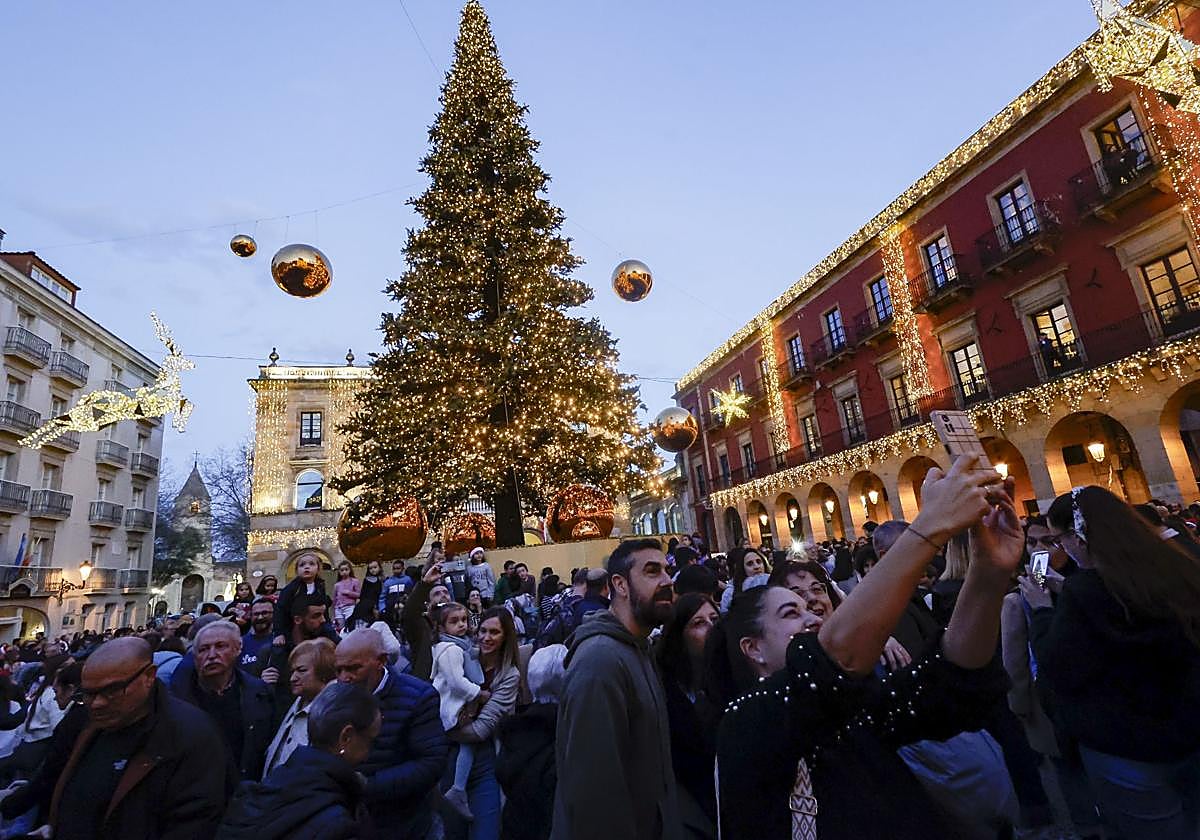 Fotos: así son las luces de Navidad de Gijón 