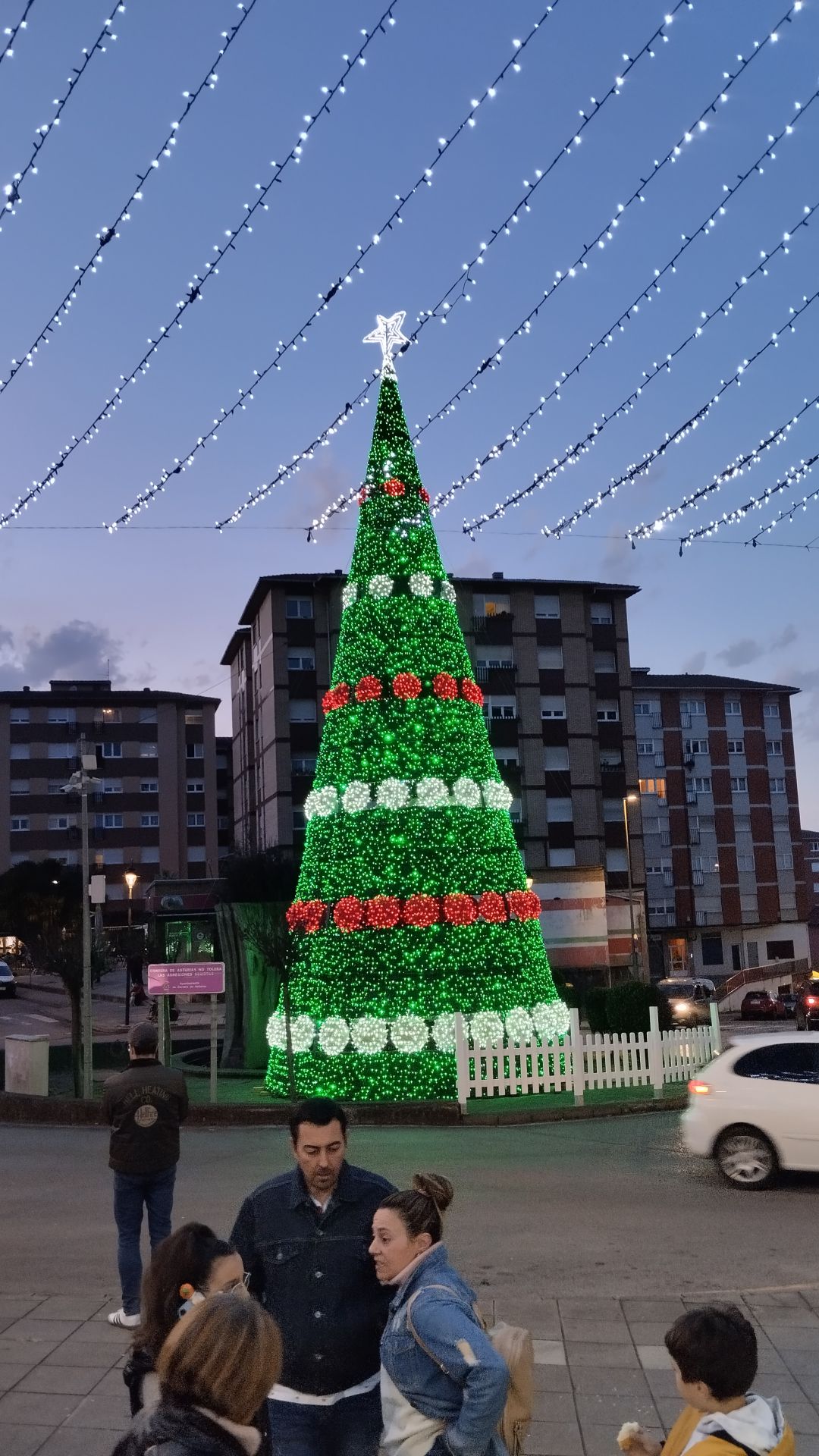 La Navidad ya luce en Corvera