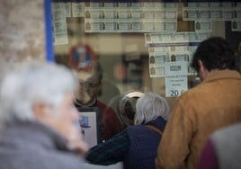 Venta de décimos de la Lotería de Navidad.