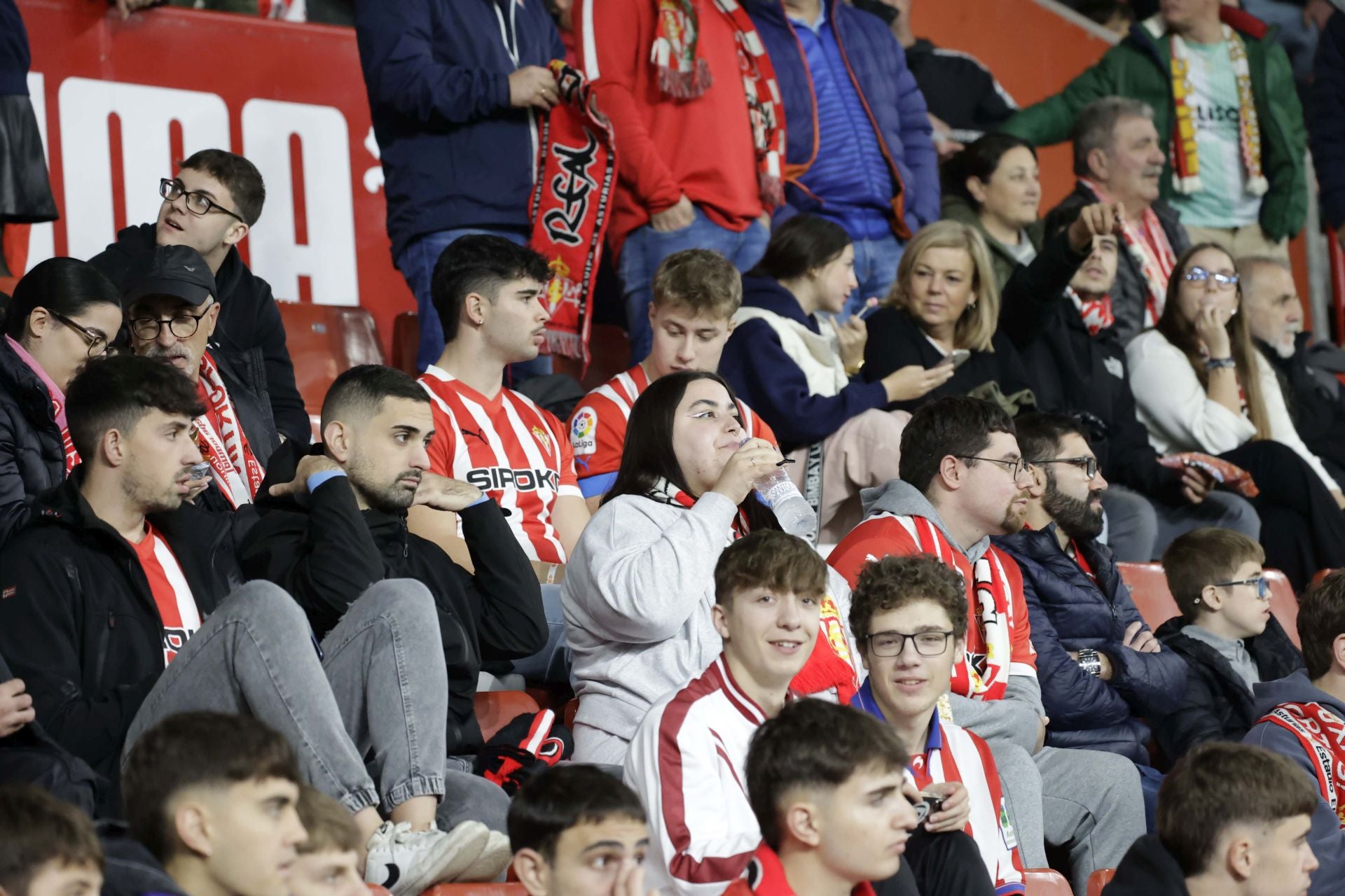 ¿Estuviste en el Sporting de Gijón - Córdoba? ¡Búscate!