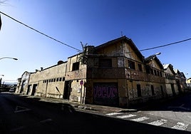 Las naves abandonadas de Almacenes Industriales.