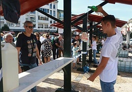 Concurso de sidra casera en Villaviciosa.