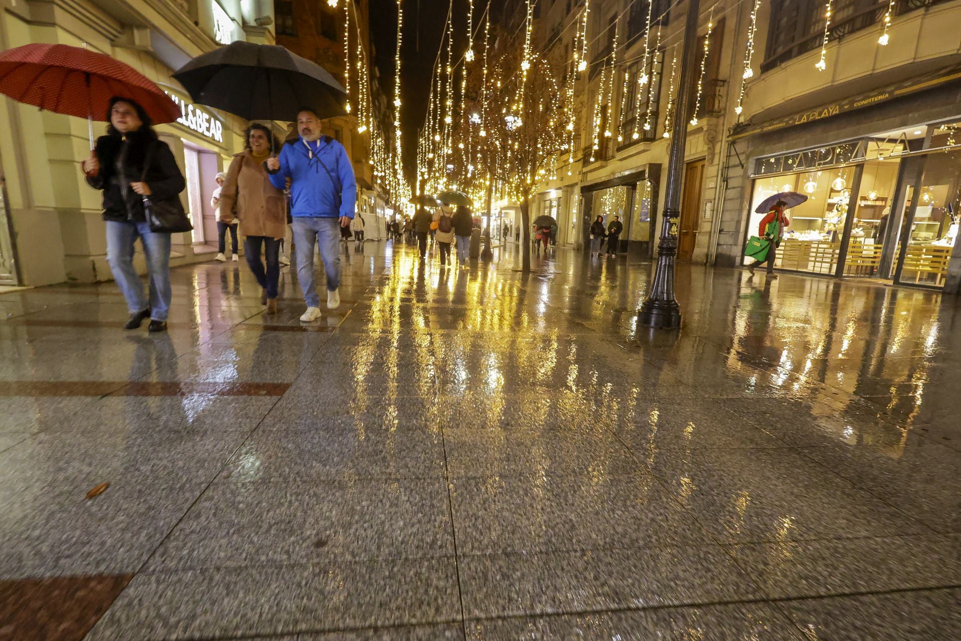 Vientos de invierno en Asturias: vendaval en la antesala a las nevadas