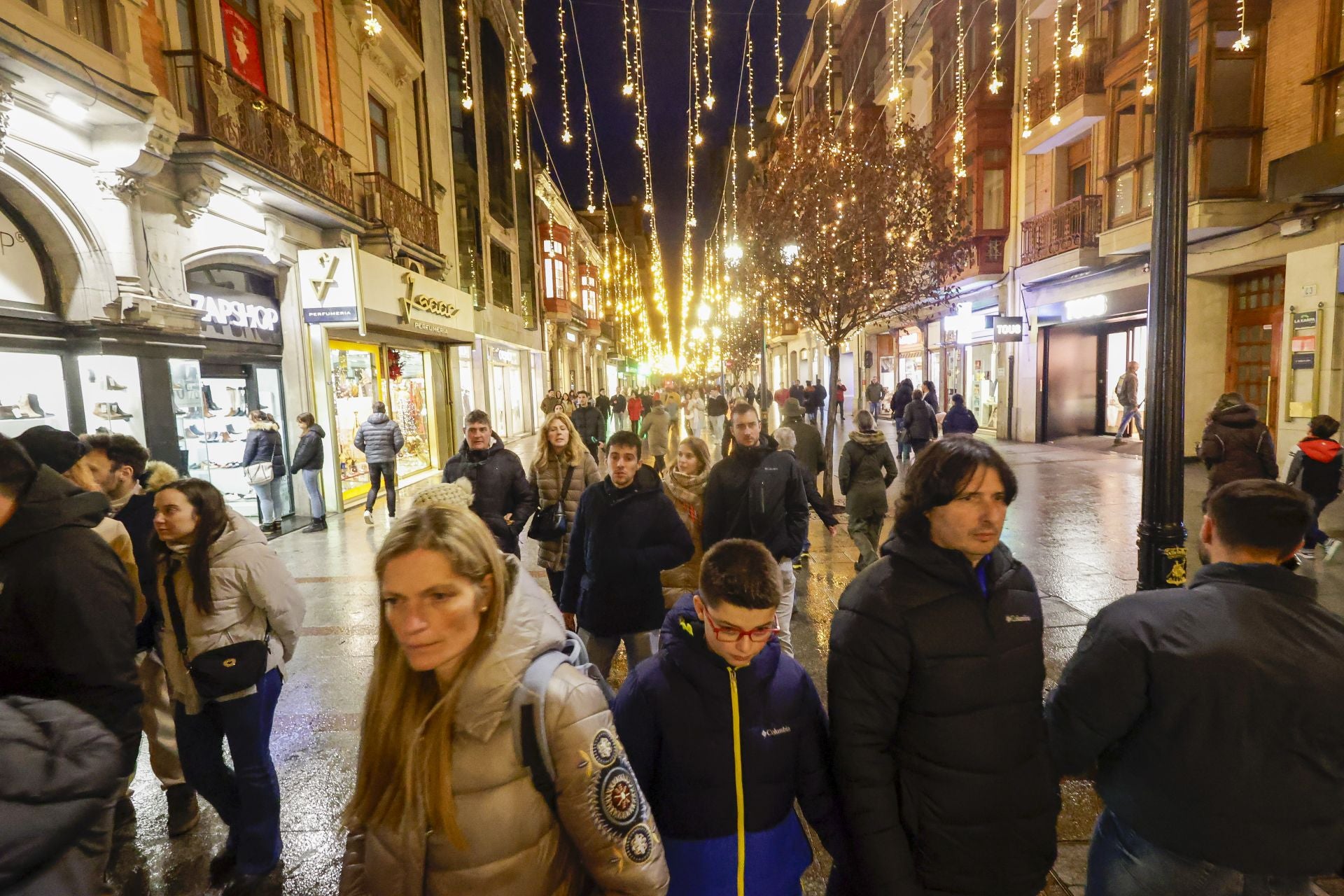 Vientos de invierno en Asturias: vendaval en la antesala a las nevadas