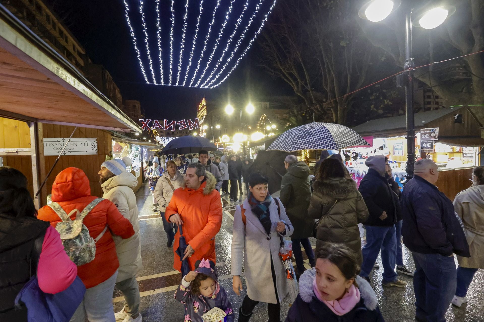 Vientos de invierno en Asturias: vendaval en la antesala a las nevadas