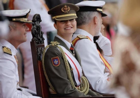 La princesa Leonor en el acto de entrega de Reales Despachos en la Escuela Naval de Marín.