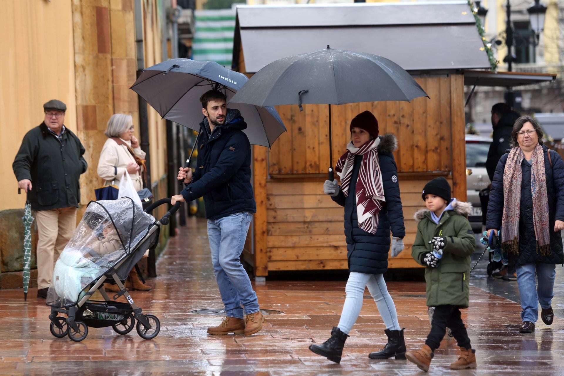 Nieve, lluvia y mucho frío en lo peor del temporal en Asturias