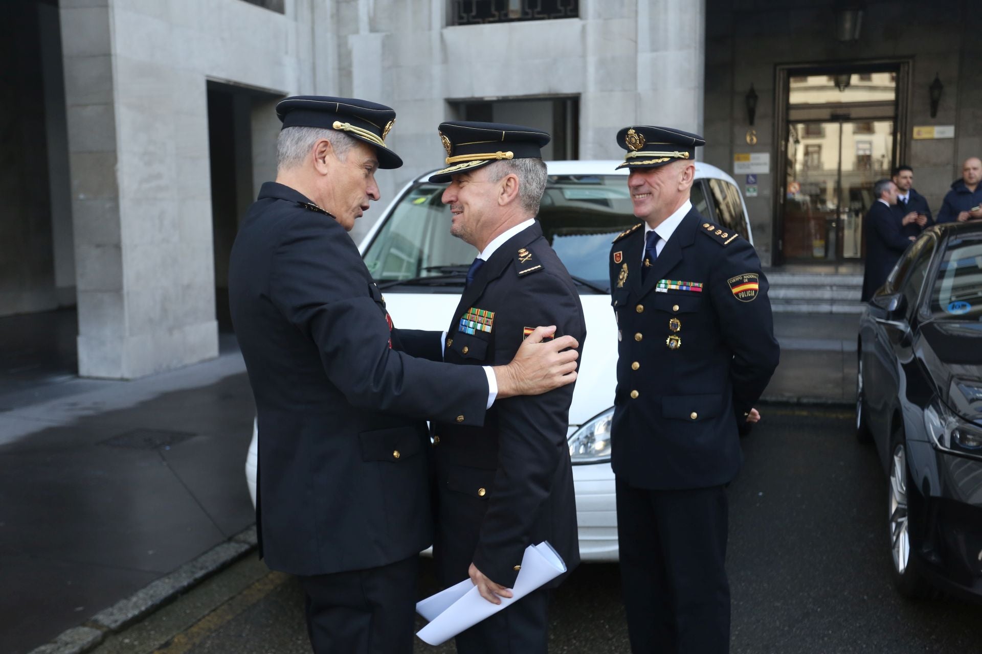 El nuevo jefe superior de la Policía Nacional de Asturias jura su cargo