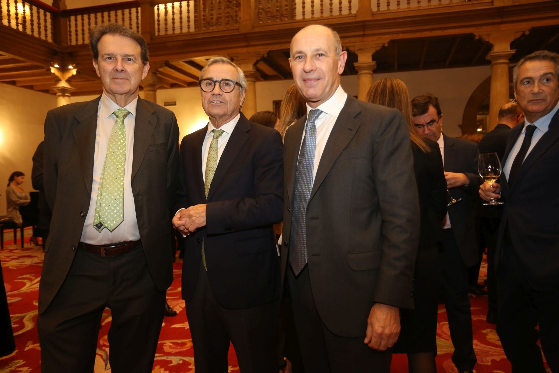 La cena solidaria &#039;Desde Asturias para Valencia&#039;, en imágenes