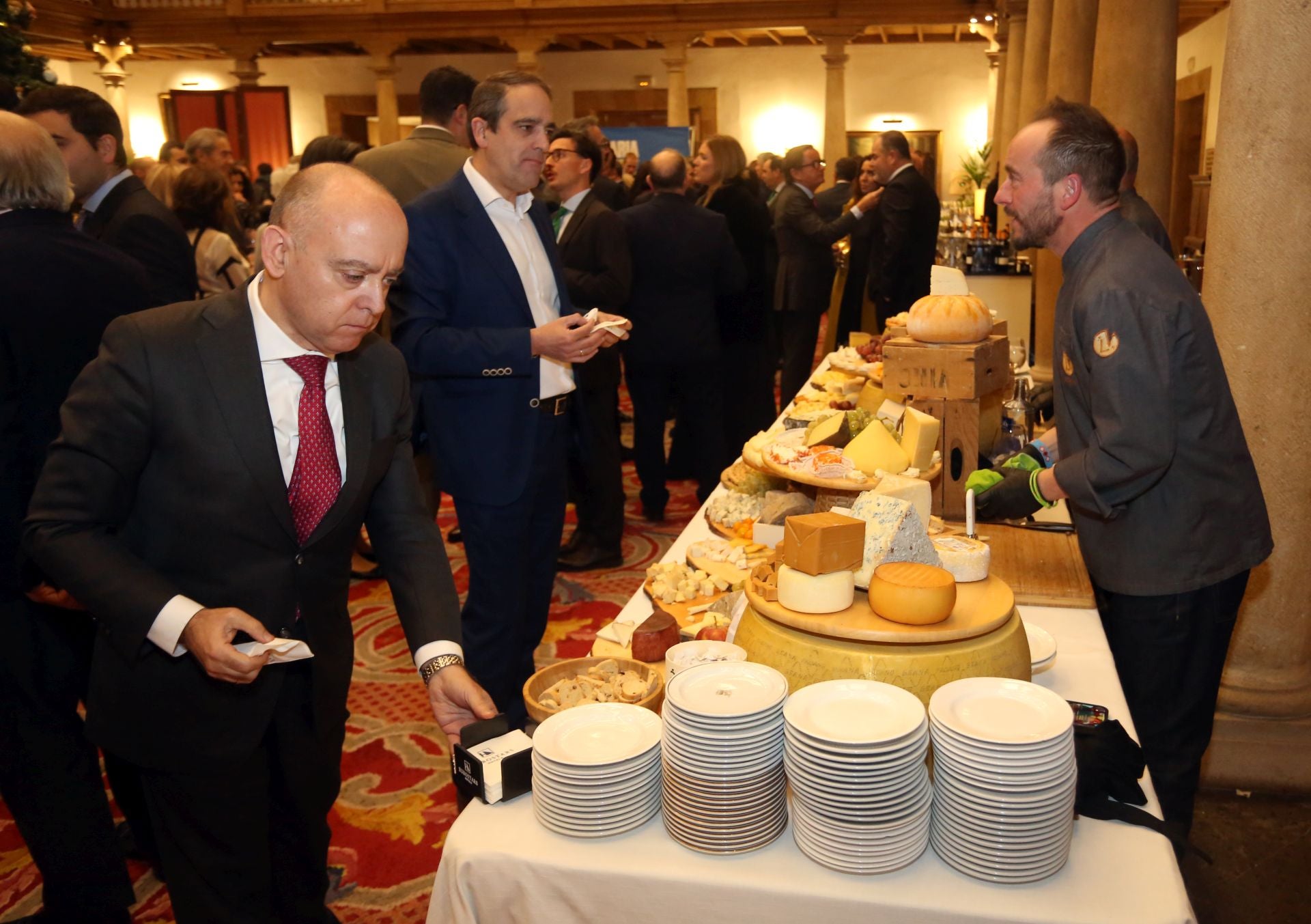 La cena solidaria &#039;Desde Asturias para Valencia&#039;, en imágenes