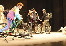 Las bicis de los repartidores tomaron el escenario avilesino.