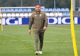 Javi Calleja, en un entrenamiento del Real Oviedo.