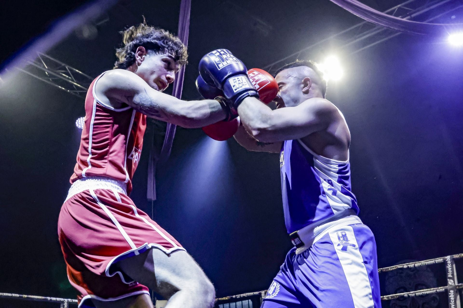 Las mejores fotos de los combates de boxeo de élite en Castrillón