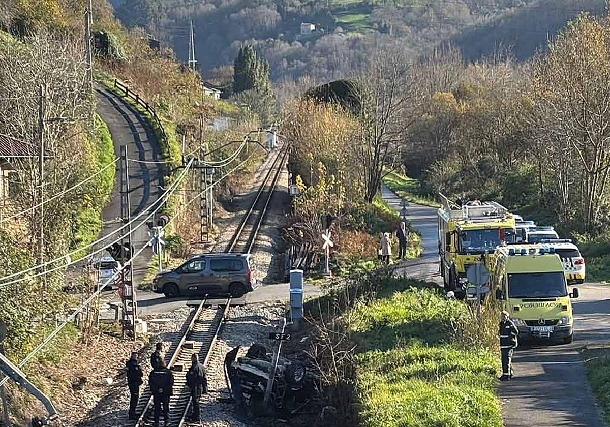 Trágico accidente en Langreo: muere un conductor arrollado por un tren