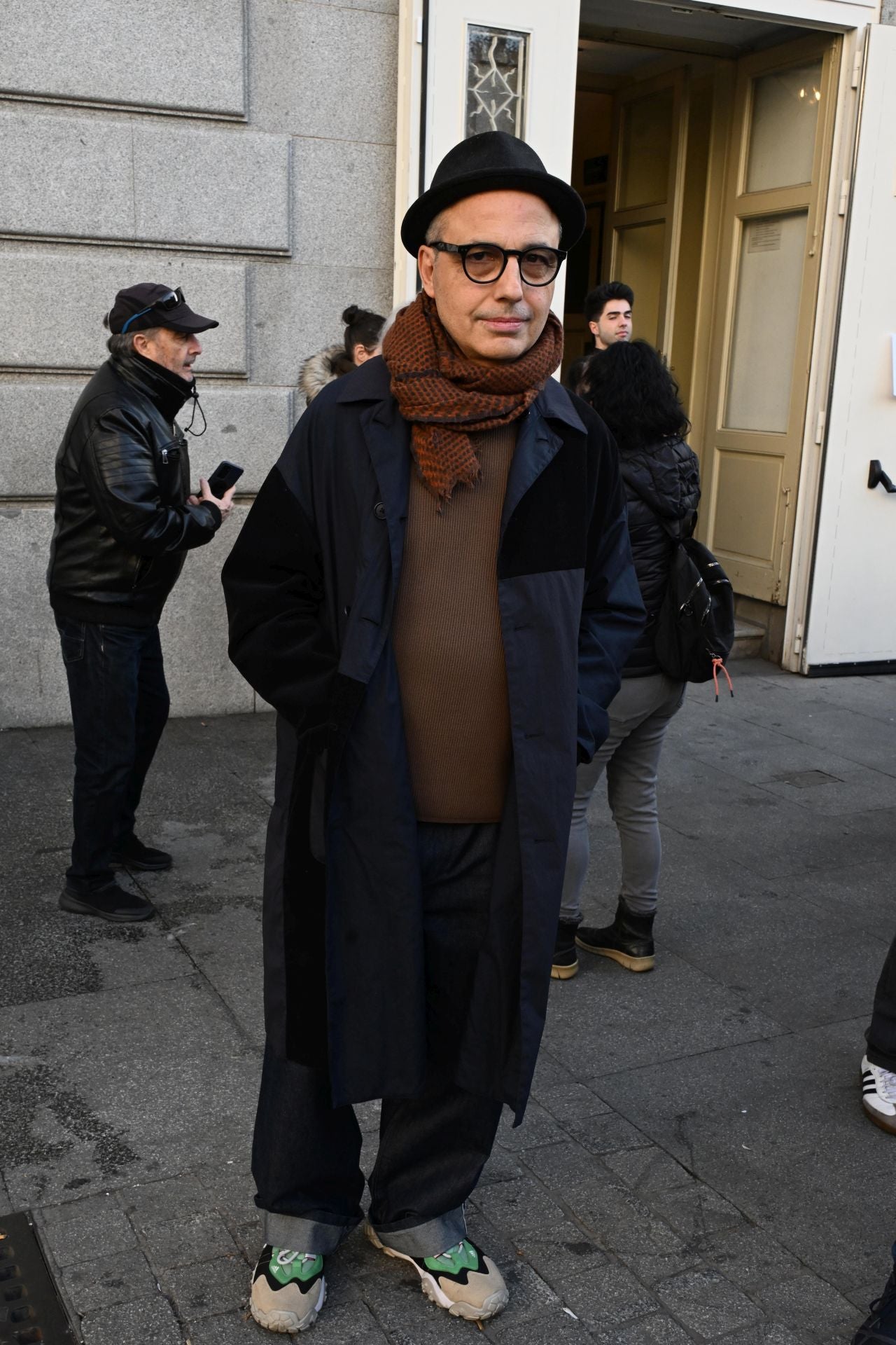 Multitudinario adiós a Marisa Paredes: familiares, amigos y compañeros despiden a la actriz