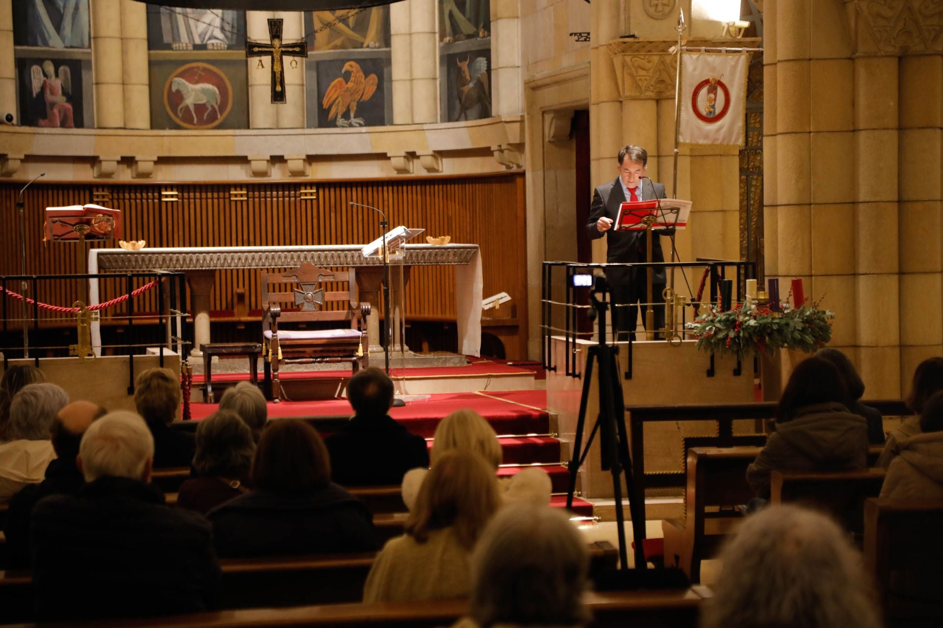 El pregón del acto de Navidad de la Asociación Belenista de Gijón en imágenes