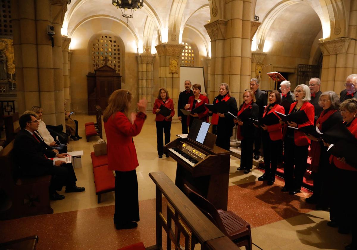 El pregón del acto de Navidad de la Asociación Belenista de Gijón en imágenes