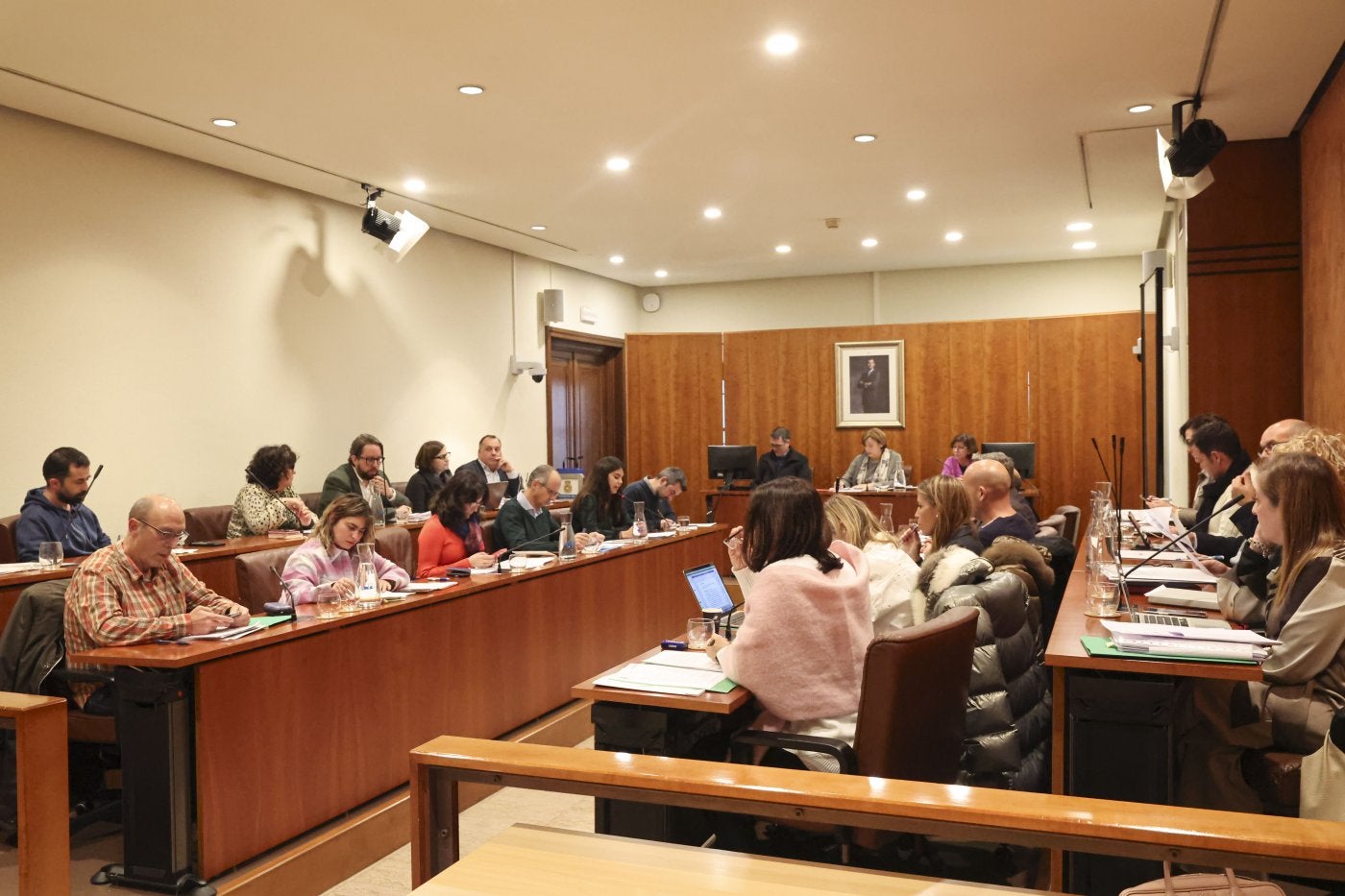 El pleno municipal afrontó ayer el debate sobre los presupuestos municipales del próximo año.
