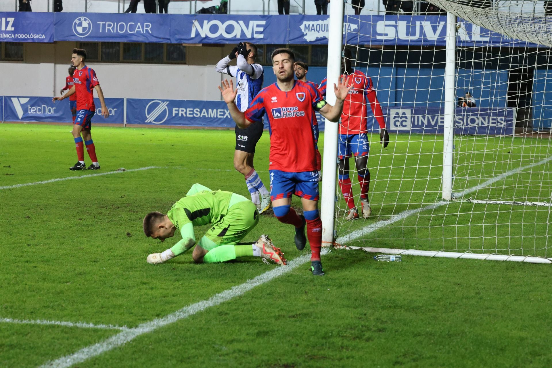 Las mejores imágenes del Real Avilés 0 - 2 Numancia