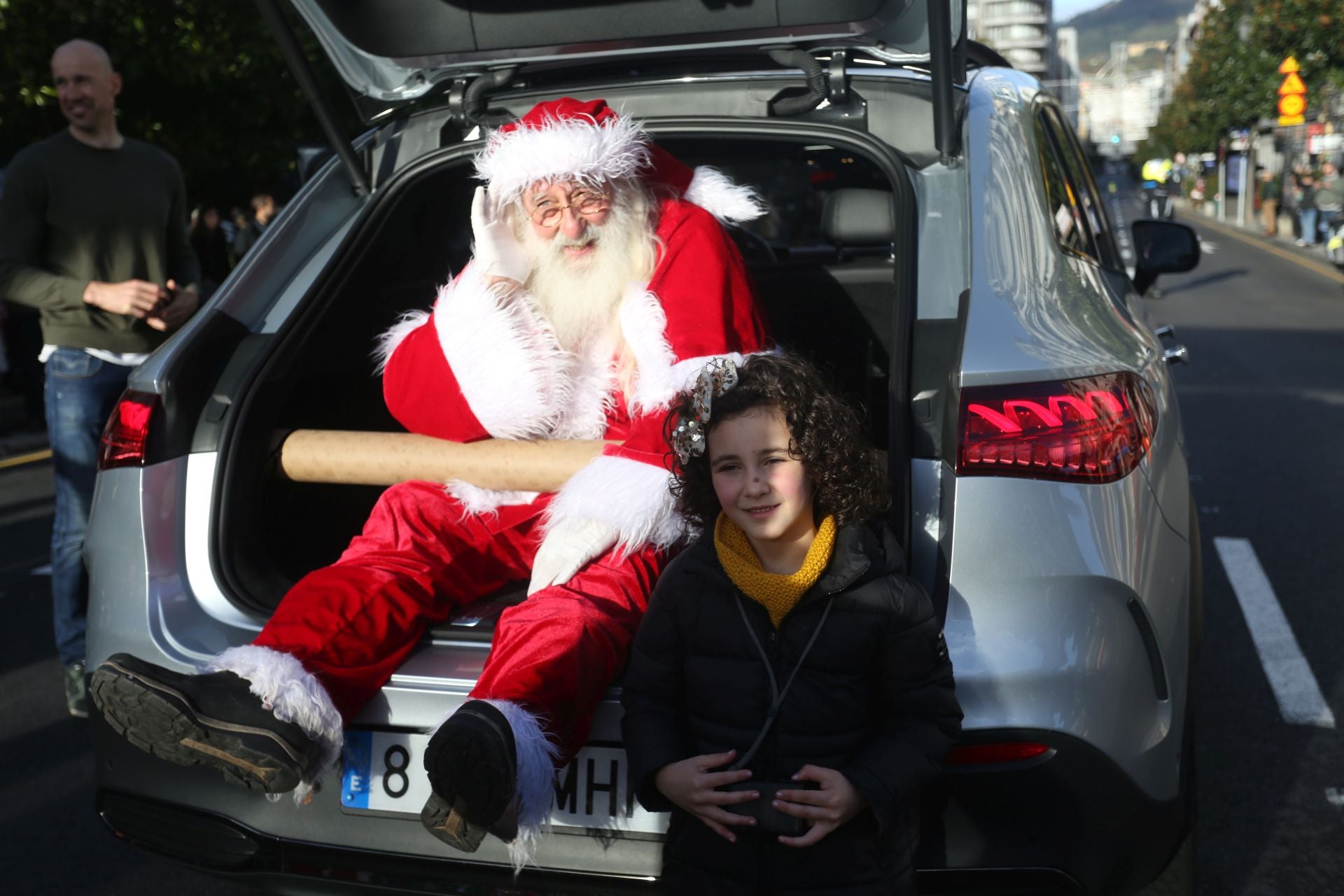 Las imágenes de la Carrera de Papá Noel en Oviedo