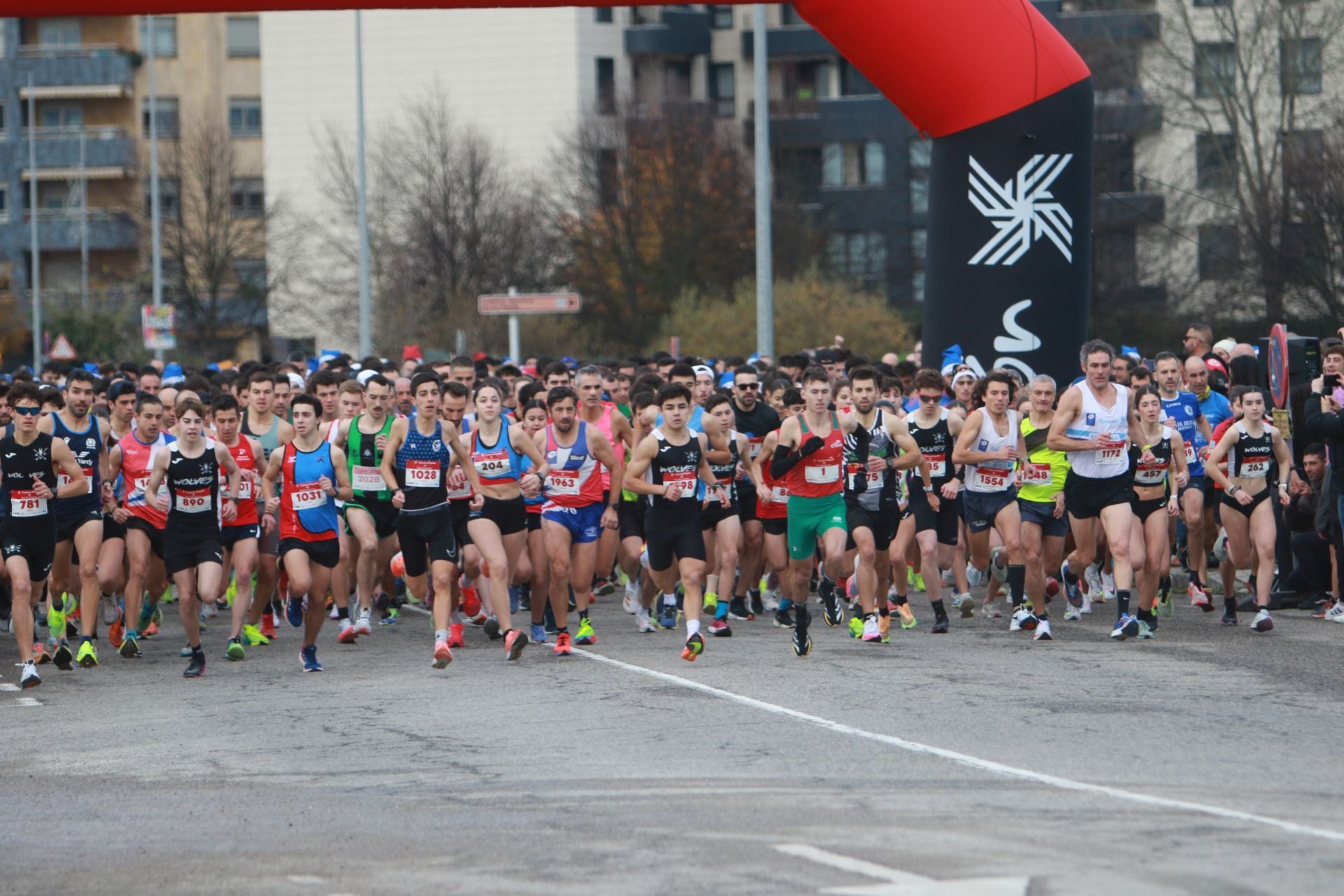 Una carrera mañanera para empezar la Nochebuena en Gijón