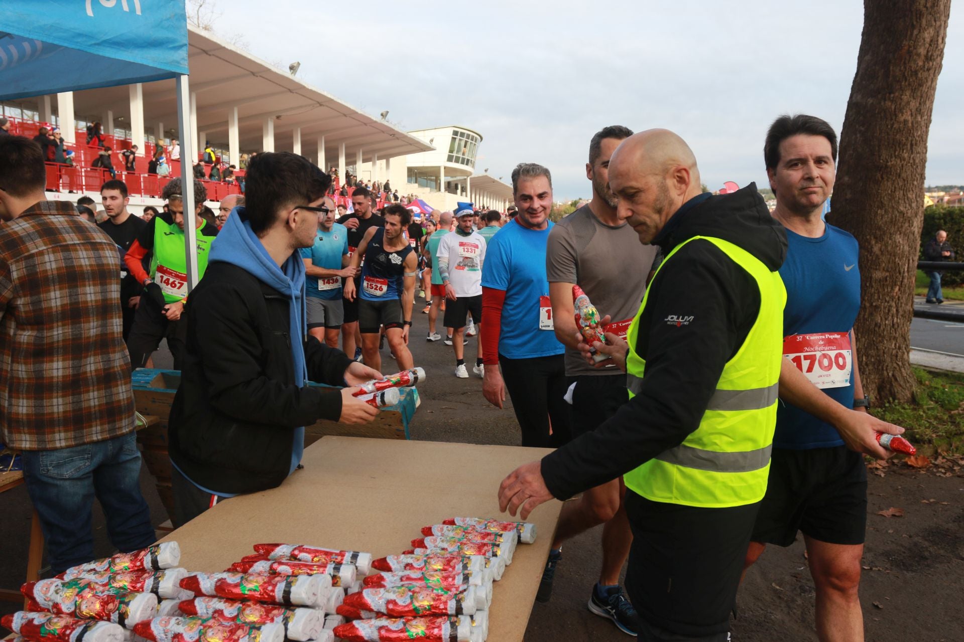 Una carrera mañanera para empezar la Nochebuena en Gijón