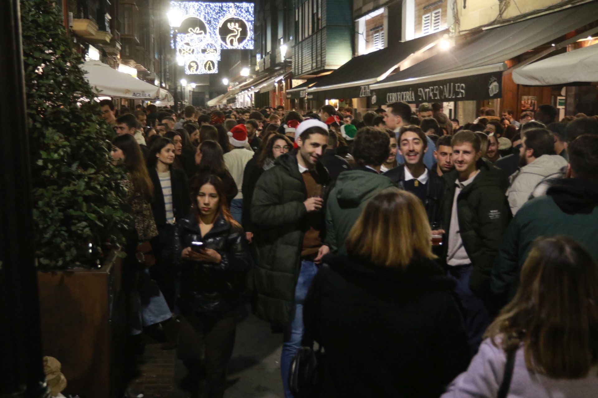 De vermuteo en Nochebuena: Asturias brinda en las terrazas