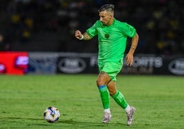 Aitor García, en un partido reciente con Juárez, su último club.