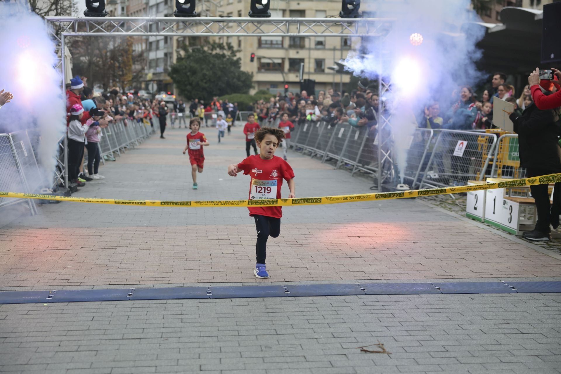 Siero se adelanta a la Nochevieja: todas las fotos de la Carrera de Fin de año