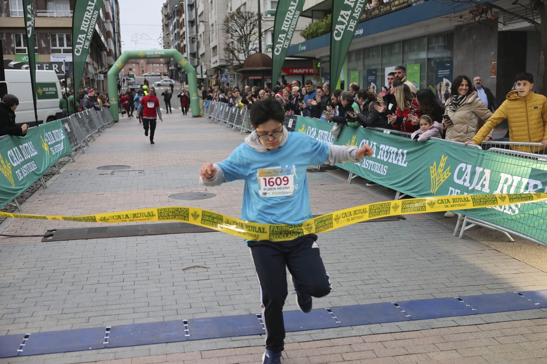 Siero se adelanta a la Nochevieja: todas las fotos de la Carrera de Fin de año