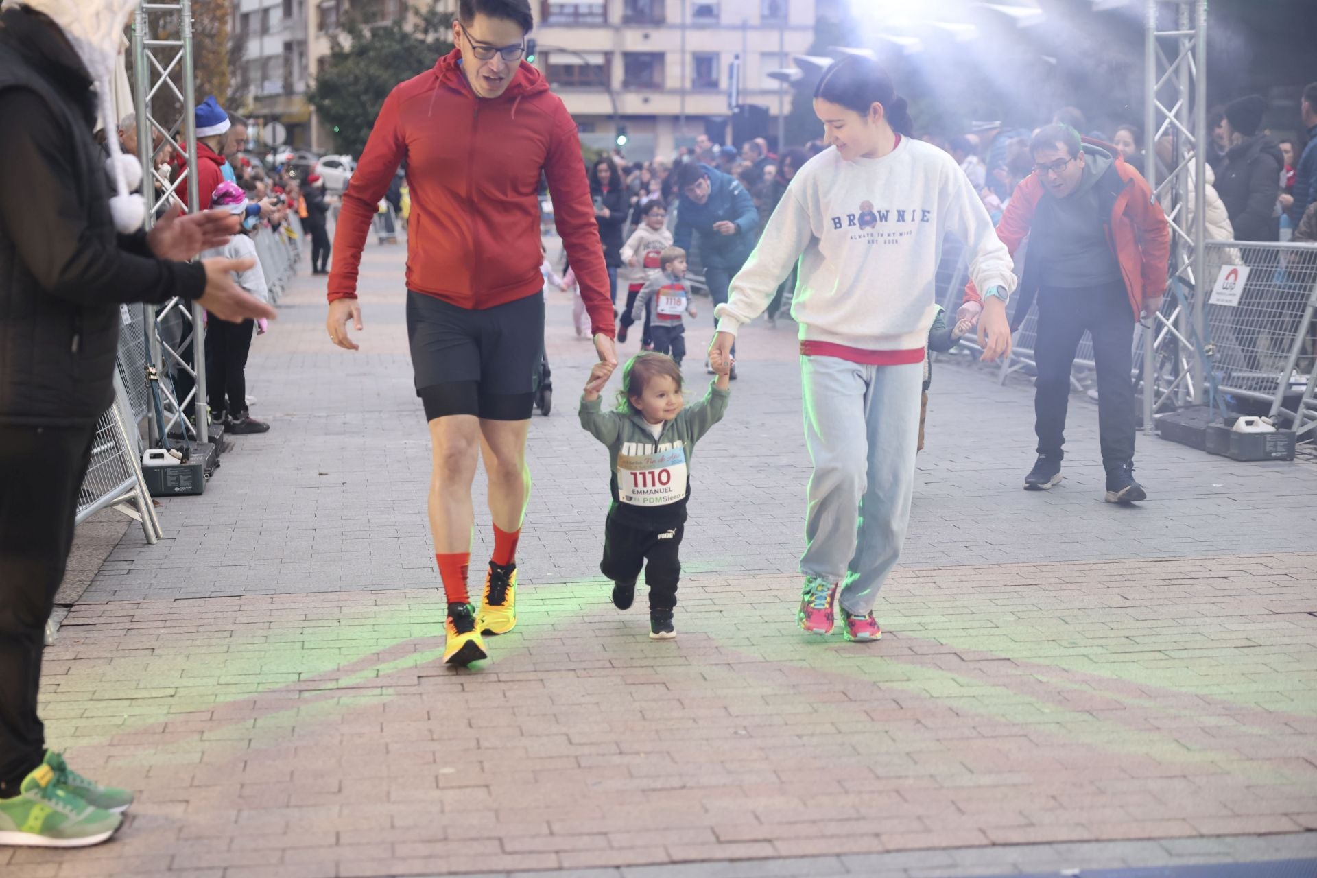 Siero se adelanta a la Nochevieja: todas las fotos de la Carrera de Fin de año