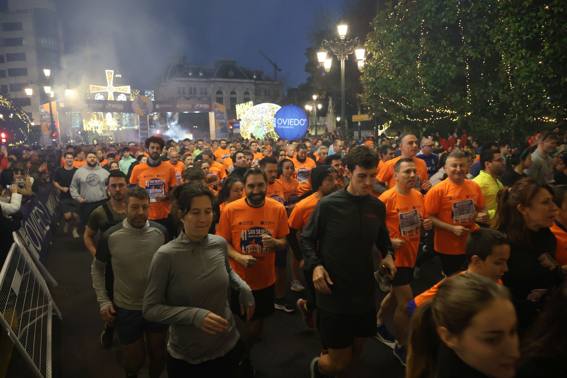 Oviedo despide el año a golpe de zapatilla por San Silvestre