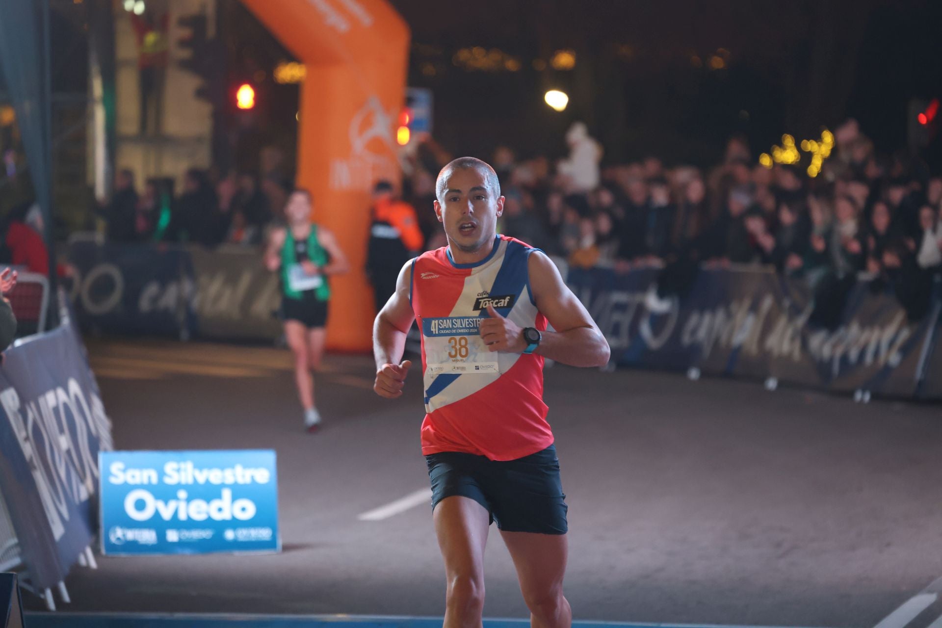 Oviedo despide el año a golpe de zapatilla por San Silvestre