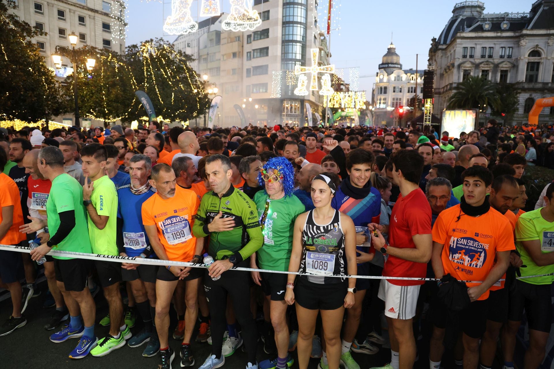 Oviedo despide el año a golpe de zapatilla por San Silvestre