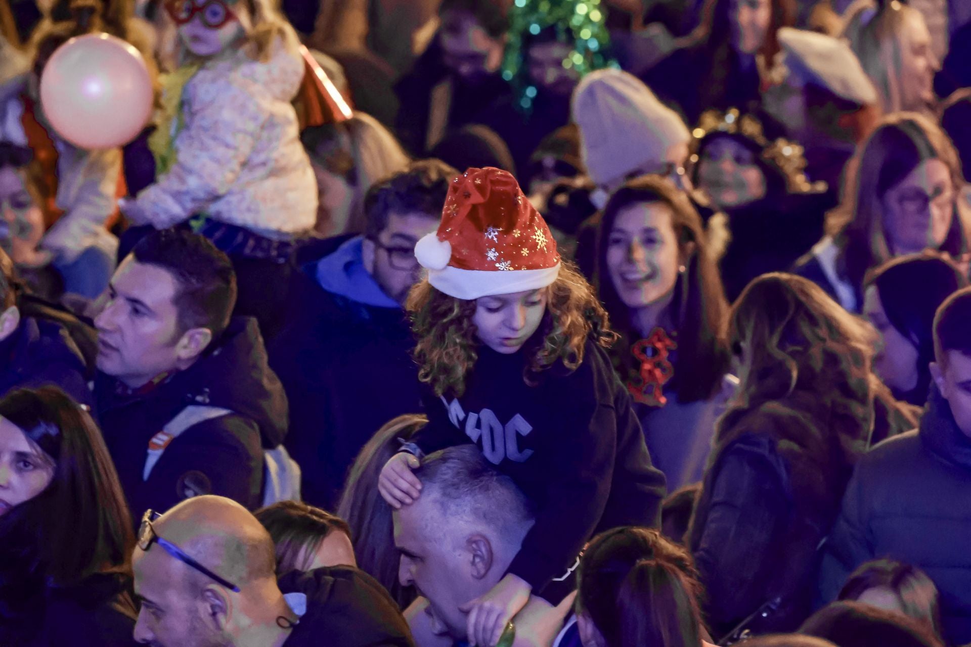 Los más pequeños reciben el año adelantado en las pequecampanadas de Gijón