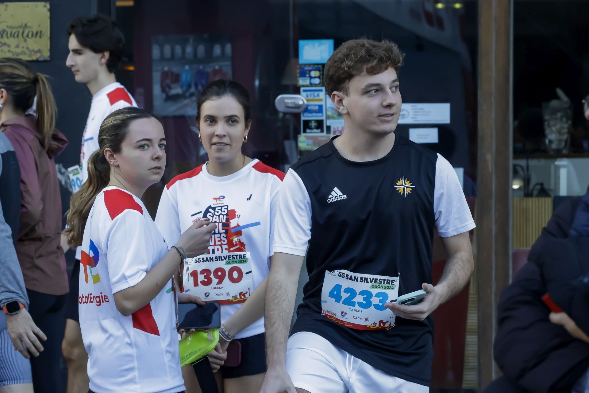 La San Silvestre vuela por las calles de Gijón