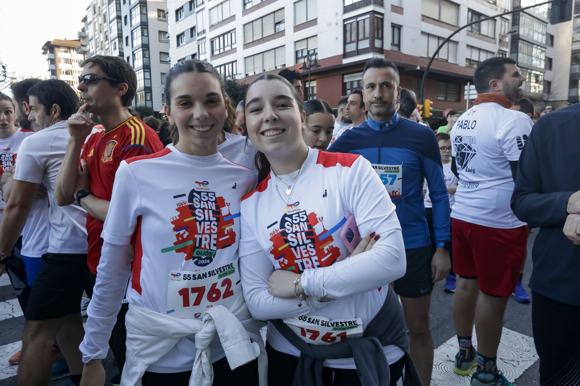 La San Silvestre vuela por las calles de Gijón