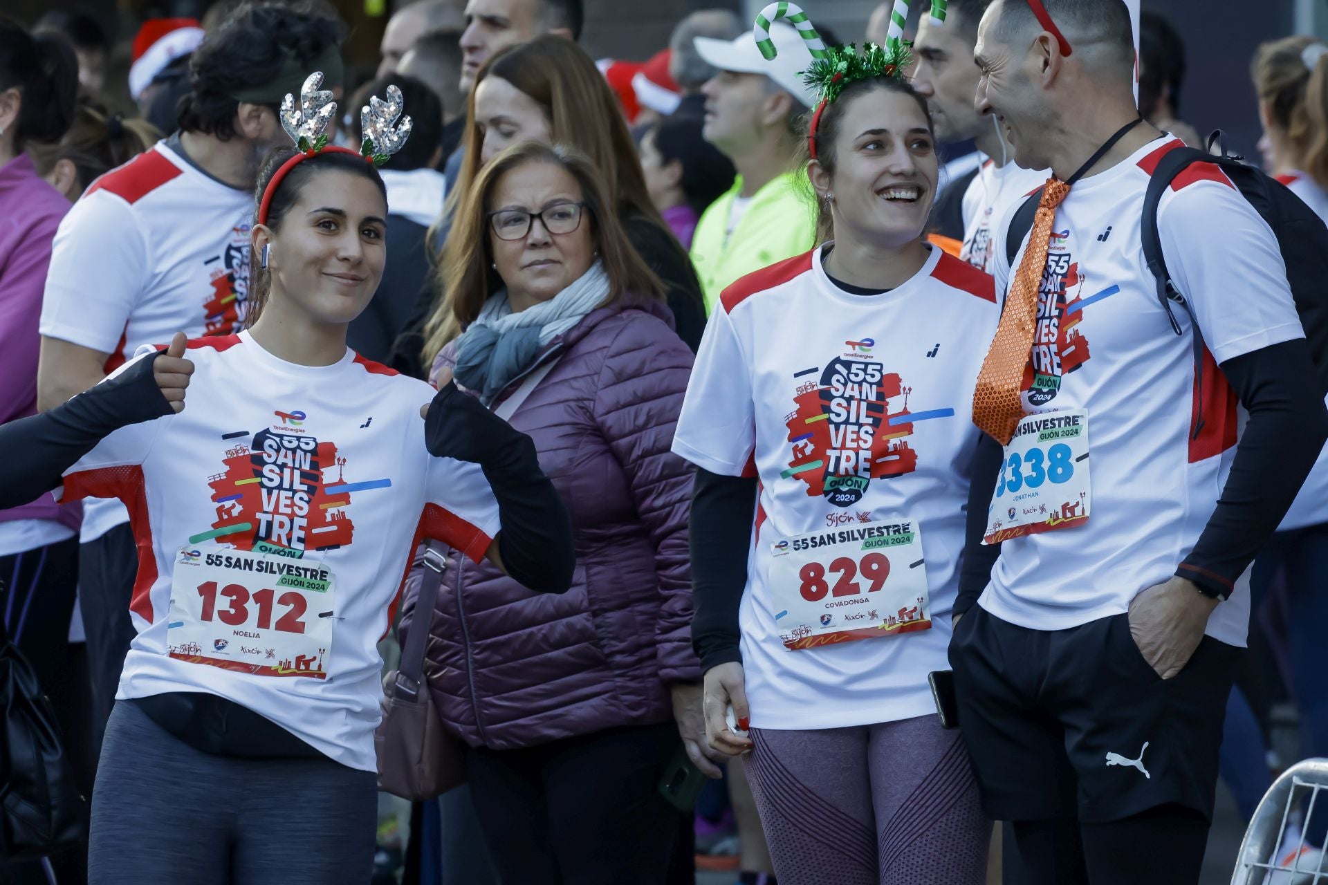 La San Silvestre vuela por las calles de Gijón