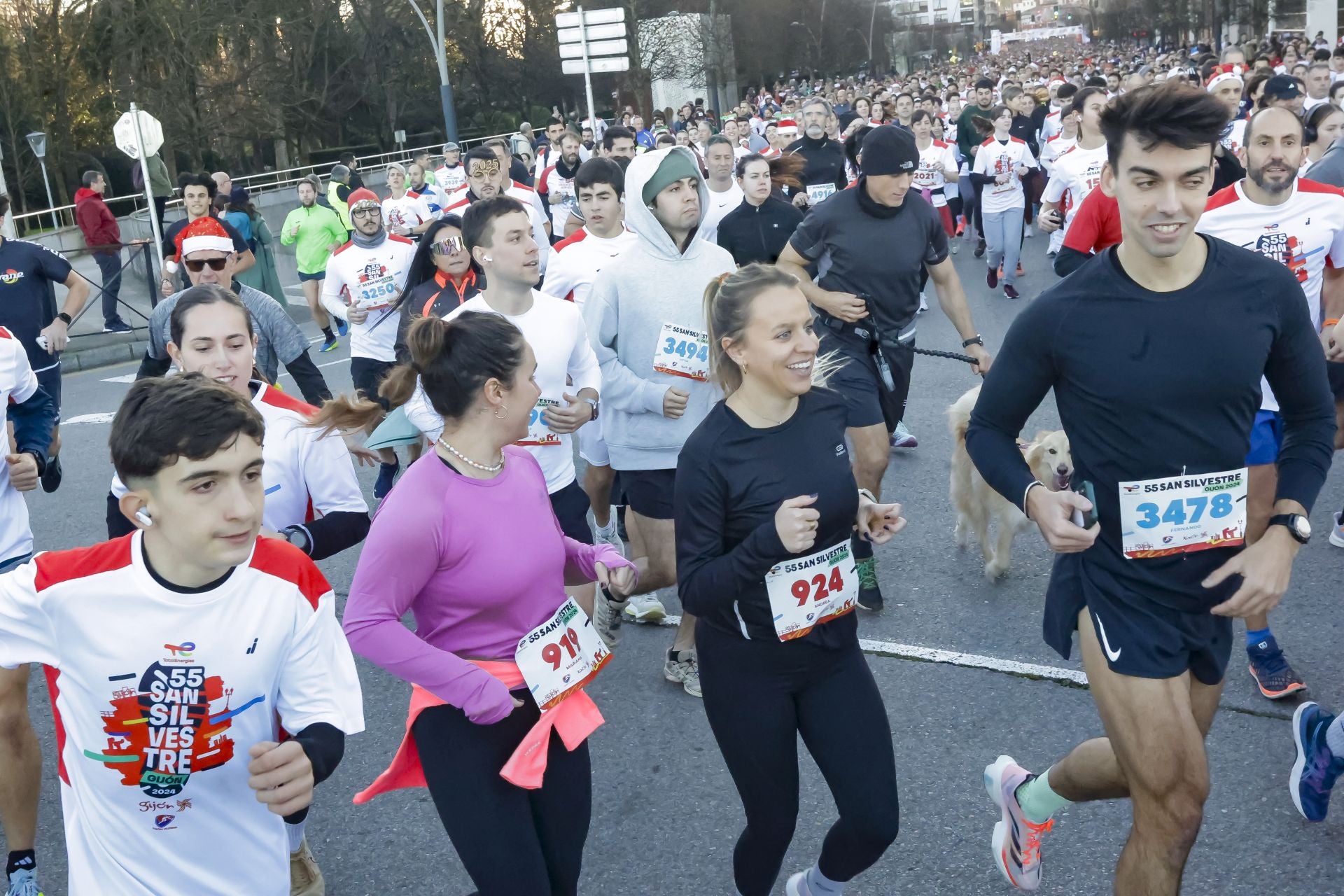 La San Silvestre vuela por las calles de Gijón