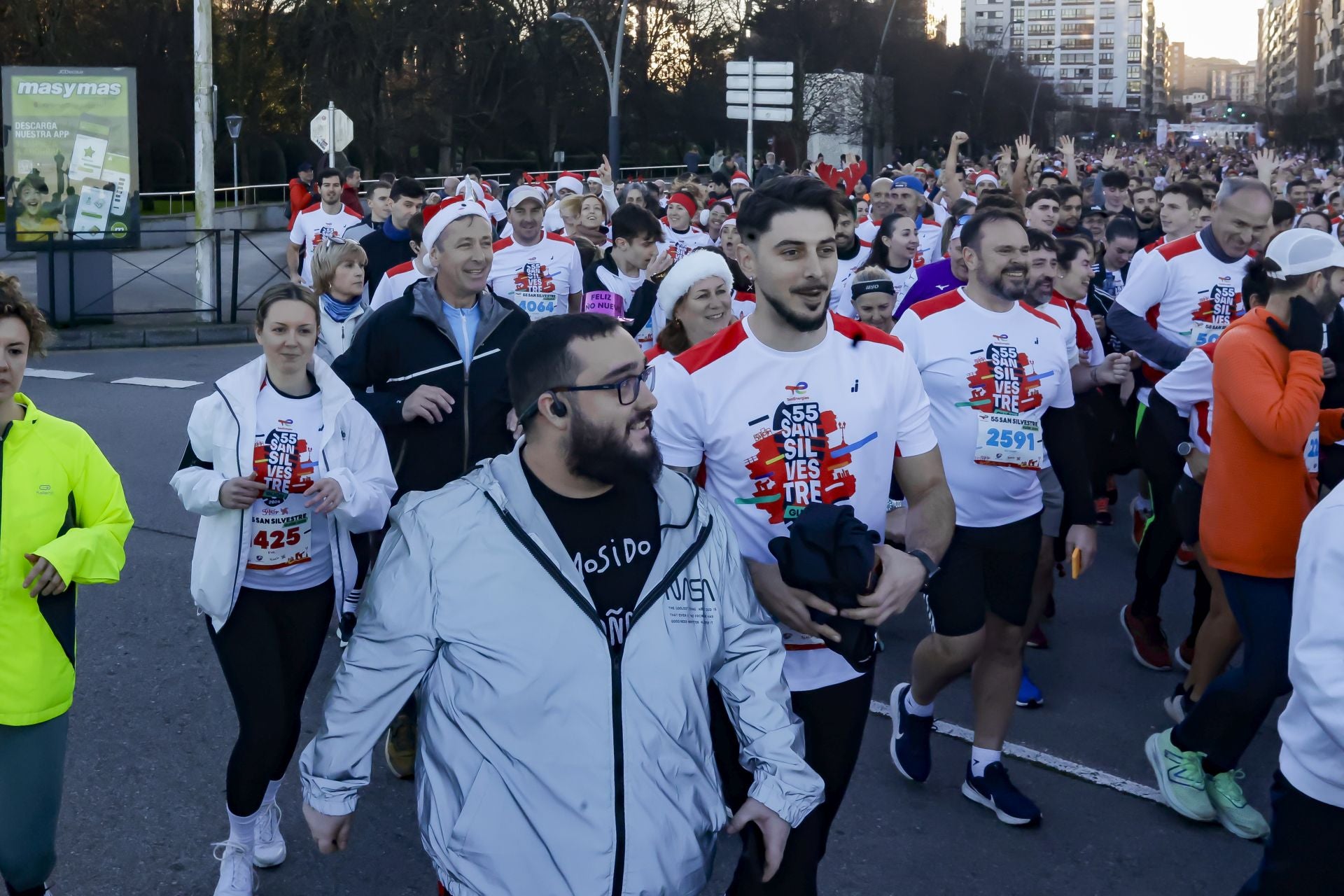 La San Silvestre vuela por las calles de Gijón