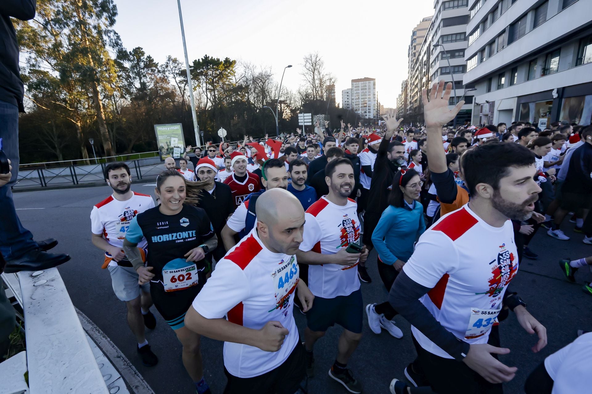 La San Silvestre vuela por las calles de Gijón