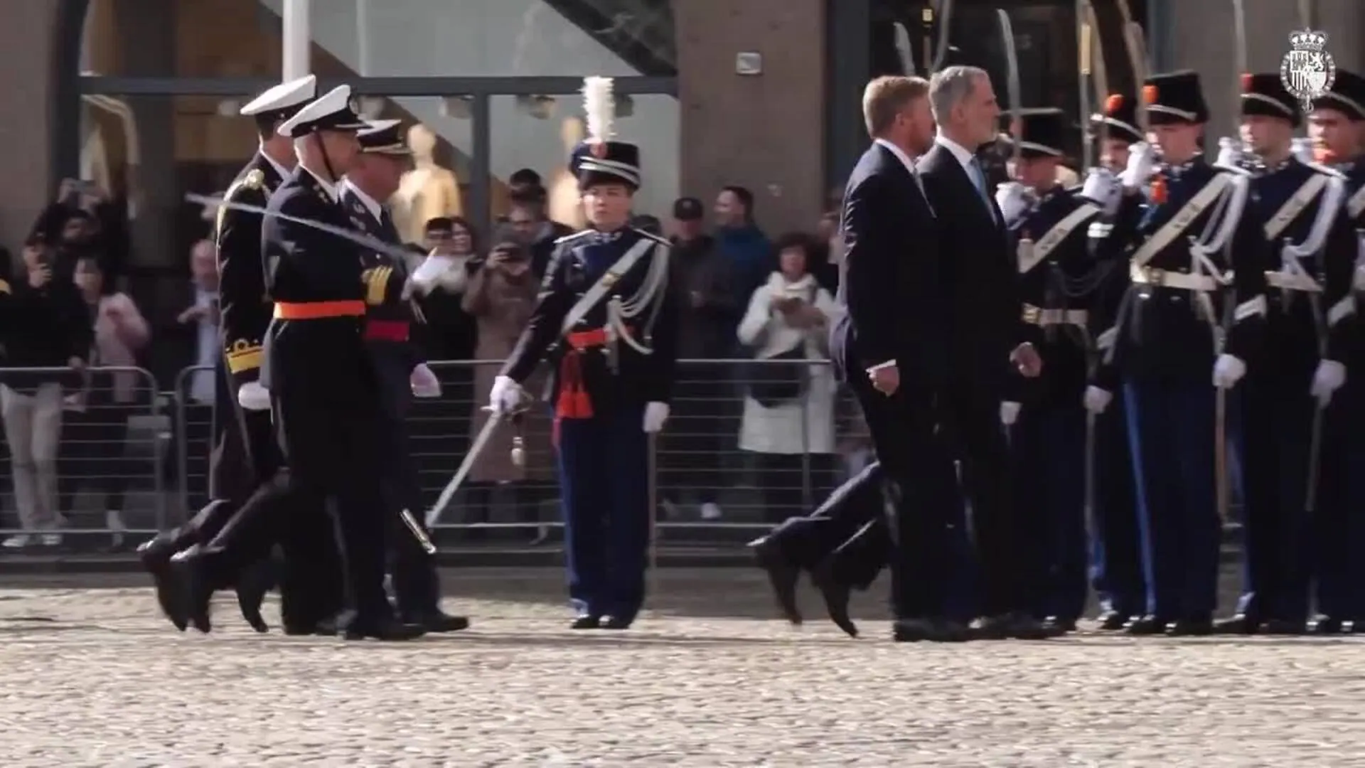 La Reina Letizia y Máxima de los Países Bajos no defraudan en su primer duelo de estilo