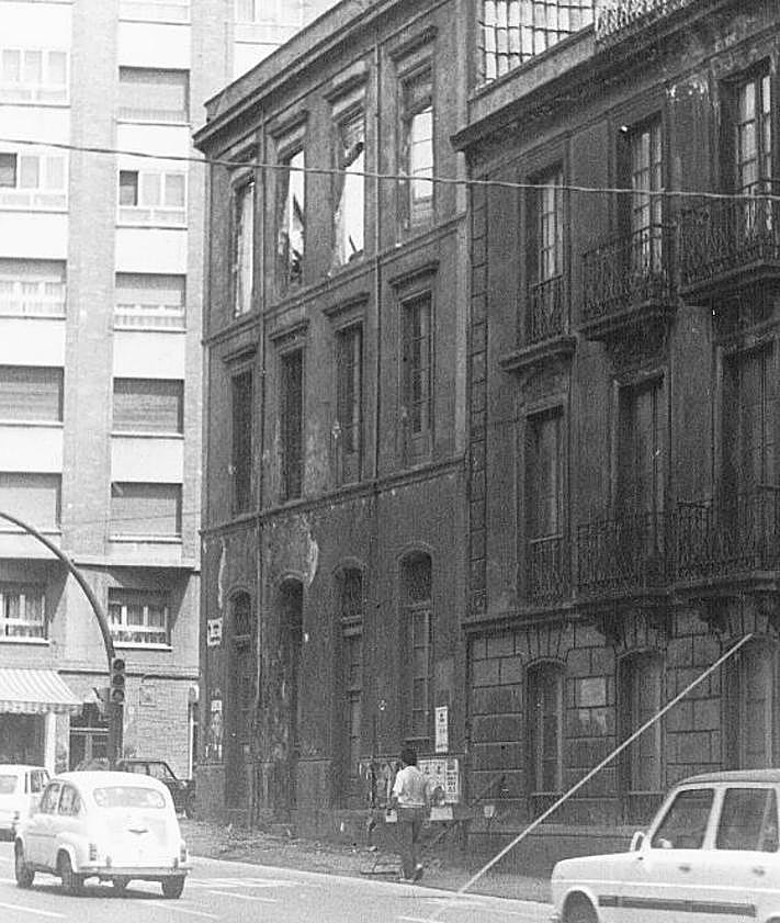 Imagen secundaria 2 - Una calle con fecha por y para el agua