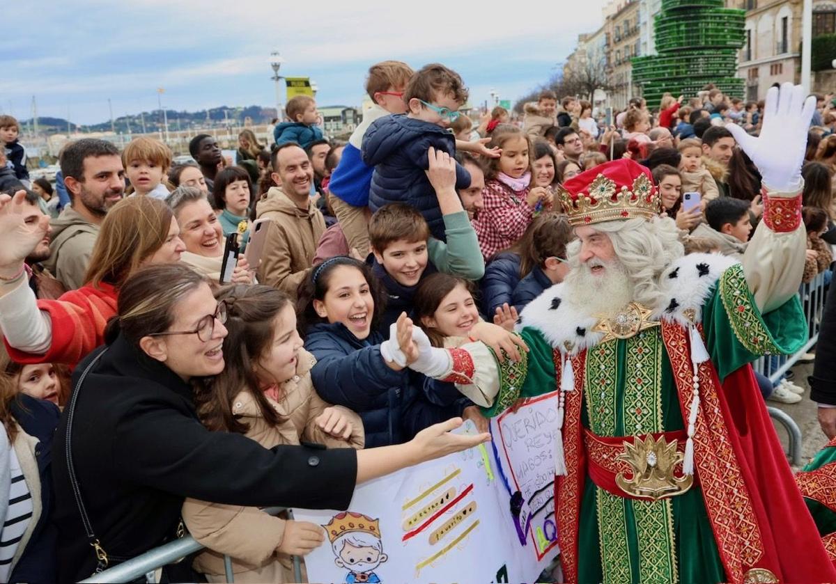 Las imágenes de la llegada de los Reyes Magos a Gijón