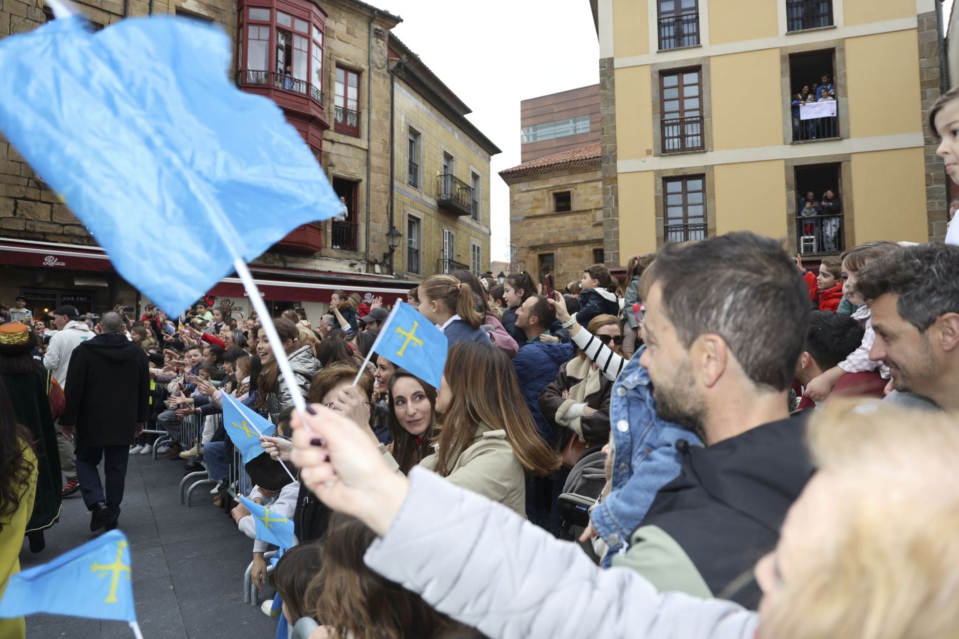 Las imágenes de la llegada de los Reyes Magos a Gijón