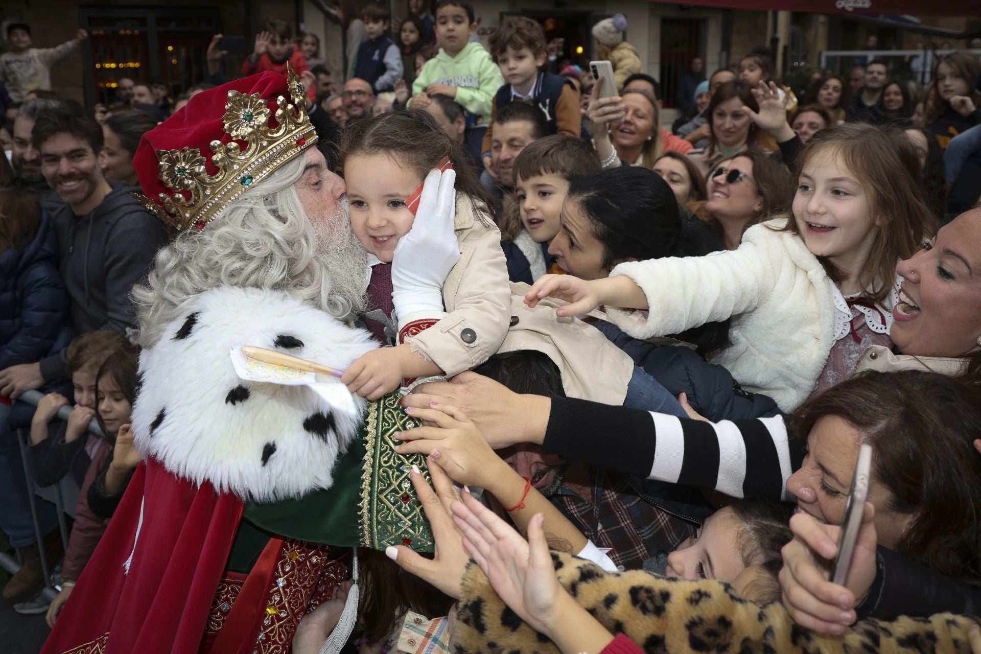 Las imágenes de la llegada de los Reyes Magos a Gijón