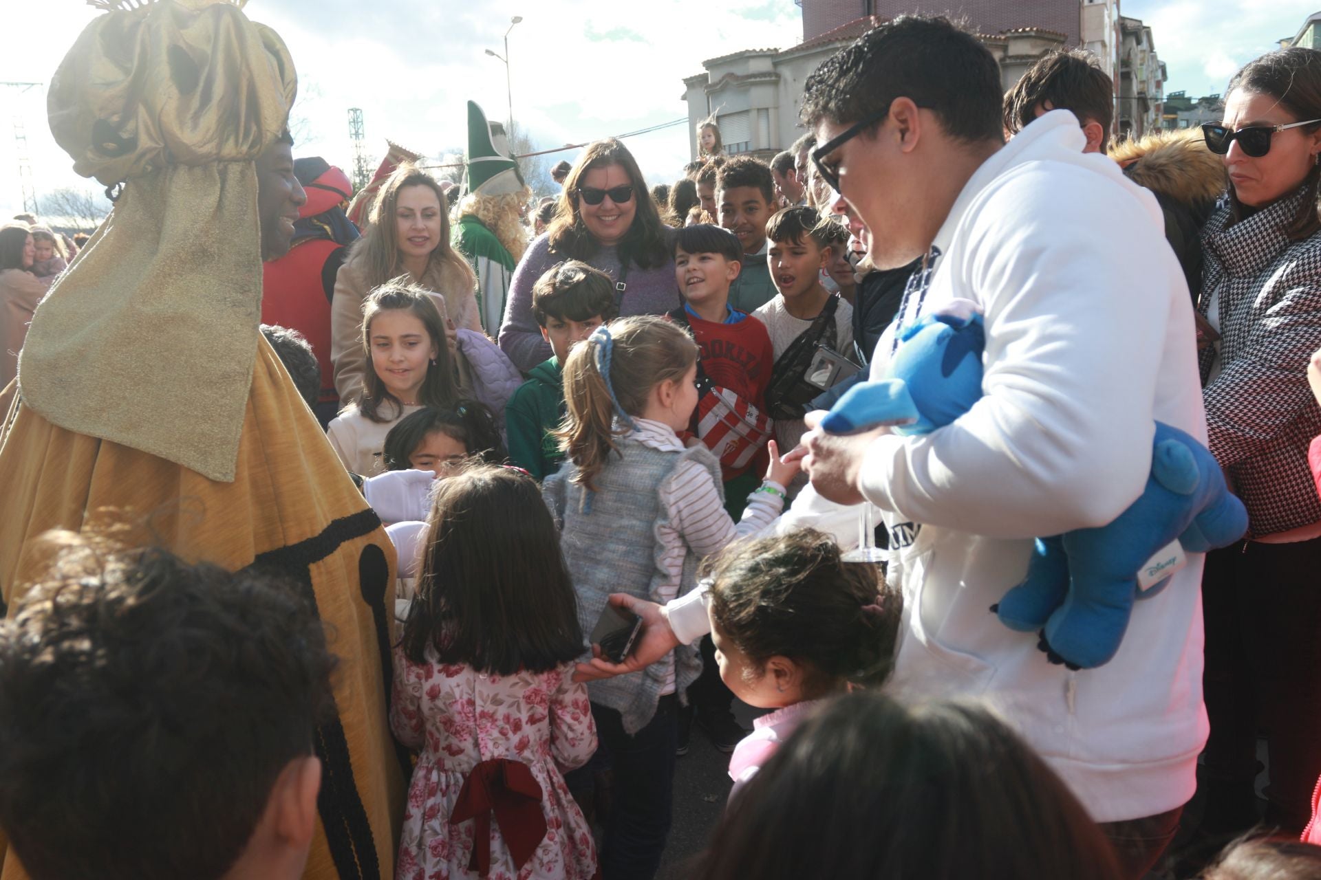 La magia de los Reyes Magos llena Noreña